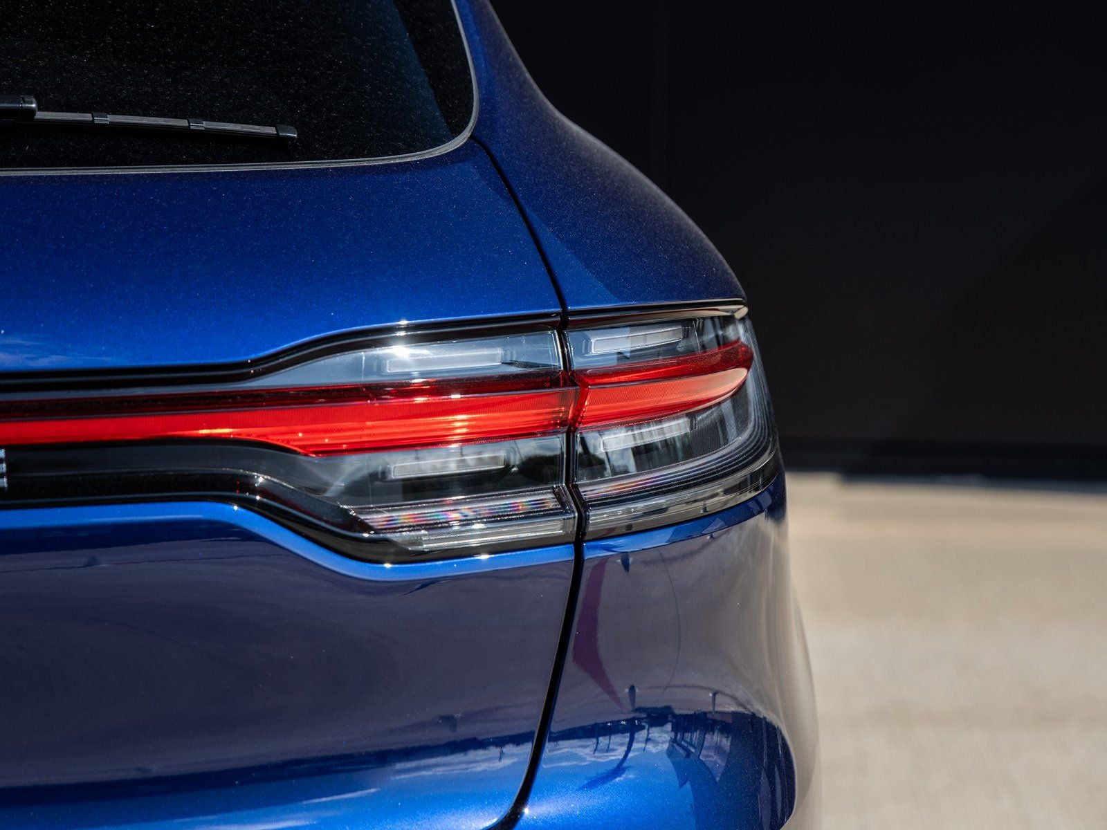 2025 Porsche Macan AWD