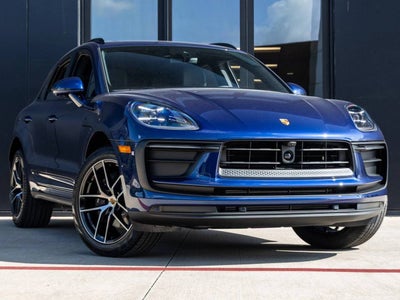 2025 Porsche Macan AWD