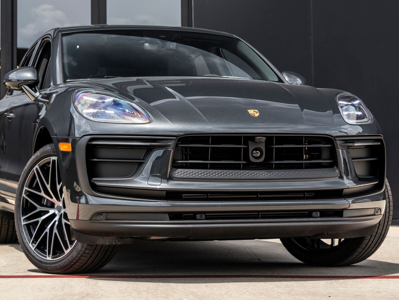 2026 Porsche Macan Base