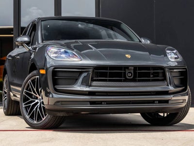2026 Porsche Macan AWD