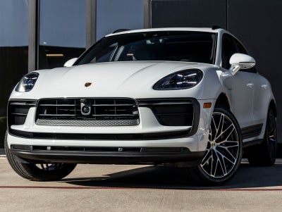 2026 Porsche Macan Macan