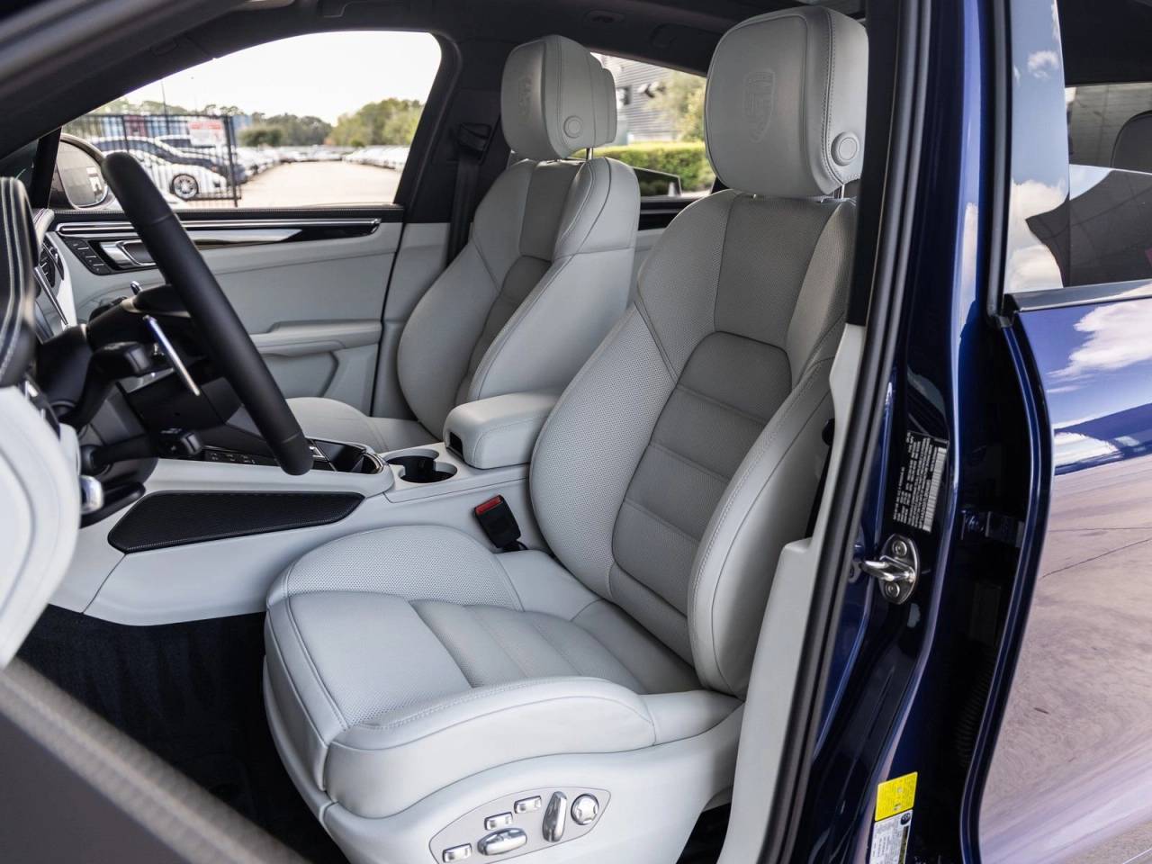 2026 Porsche Macan Macan T