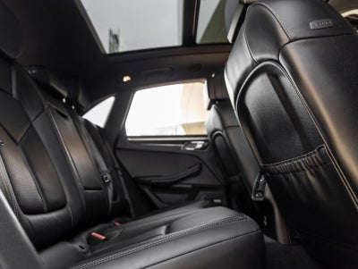 2024 Porsche Macan Macan (MY24)
