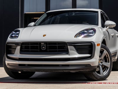2024 Porsche Macan Macan (MY24)