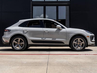 2024 Porsche Macan Macan (MY24)