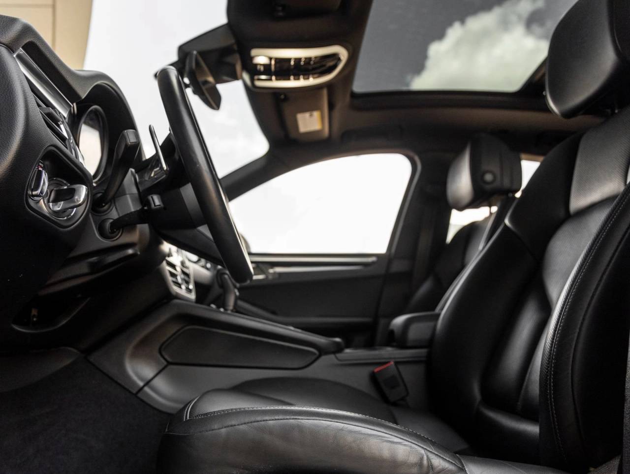 2024 Porsche Macan Macan (MY24)