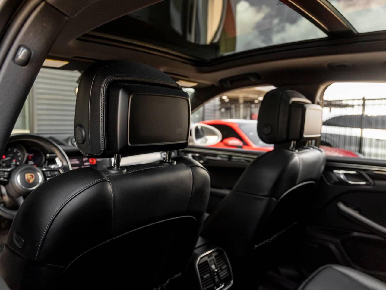 2024 Porsche Macan Macan (MY24)