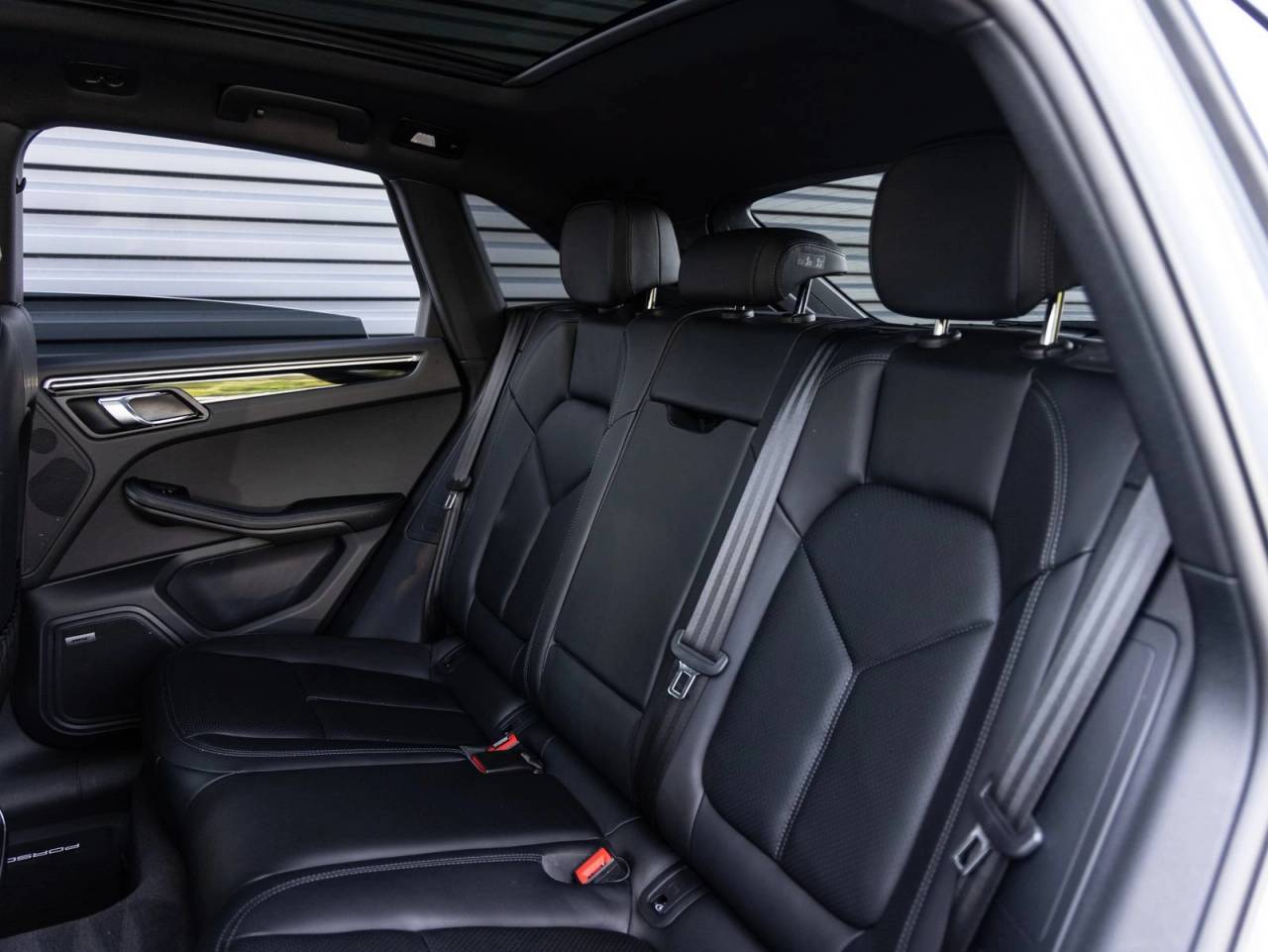 2025 Porsche Macan Macan