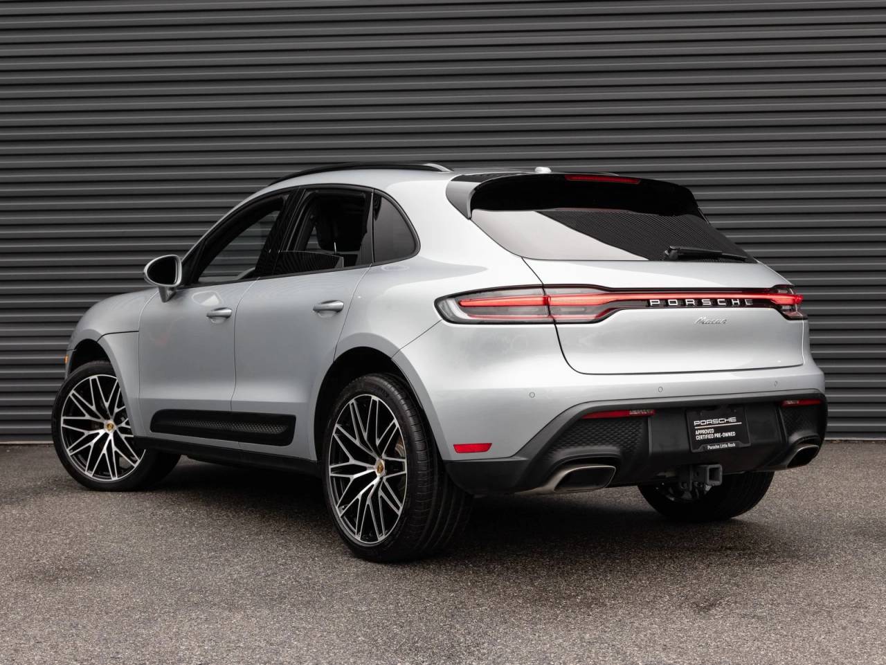 2025 Porsche Macan Macan