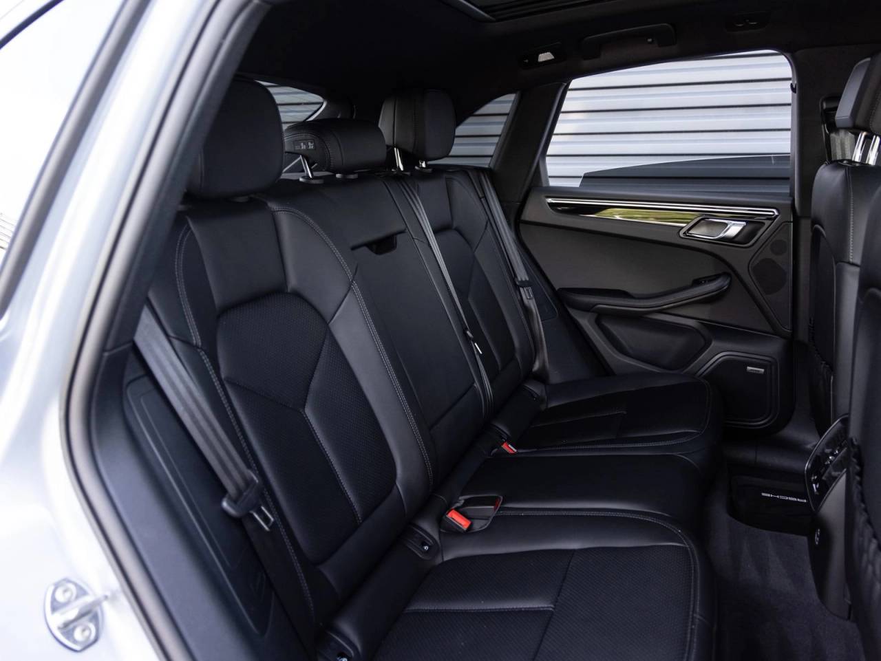 2025 Porsche Macan Macan