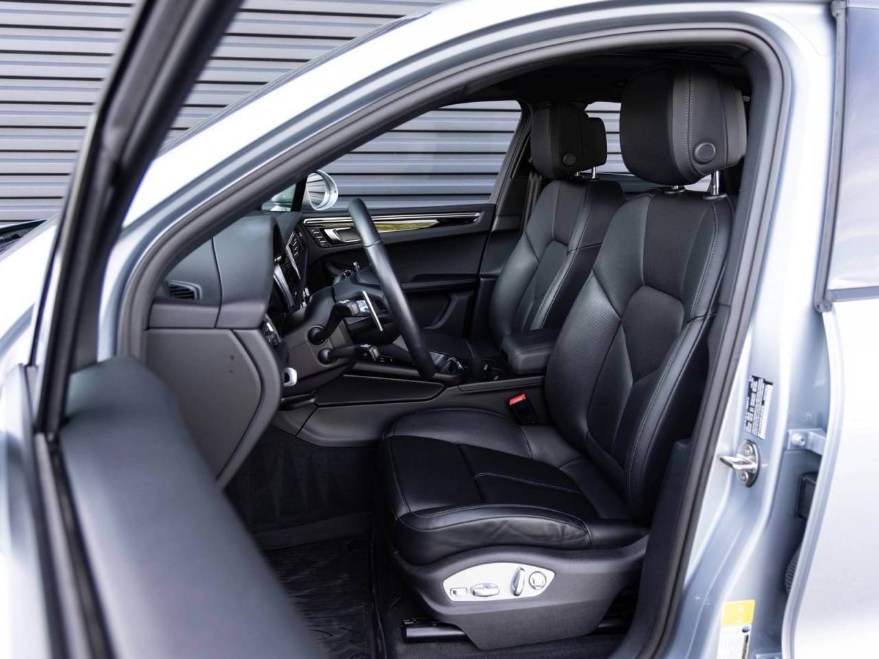 2025 Porsche Macan Macan