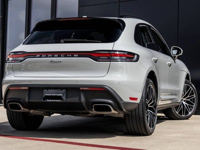 2025 Porsche Macan Base