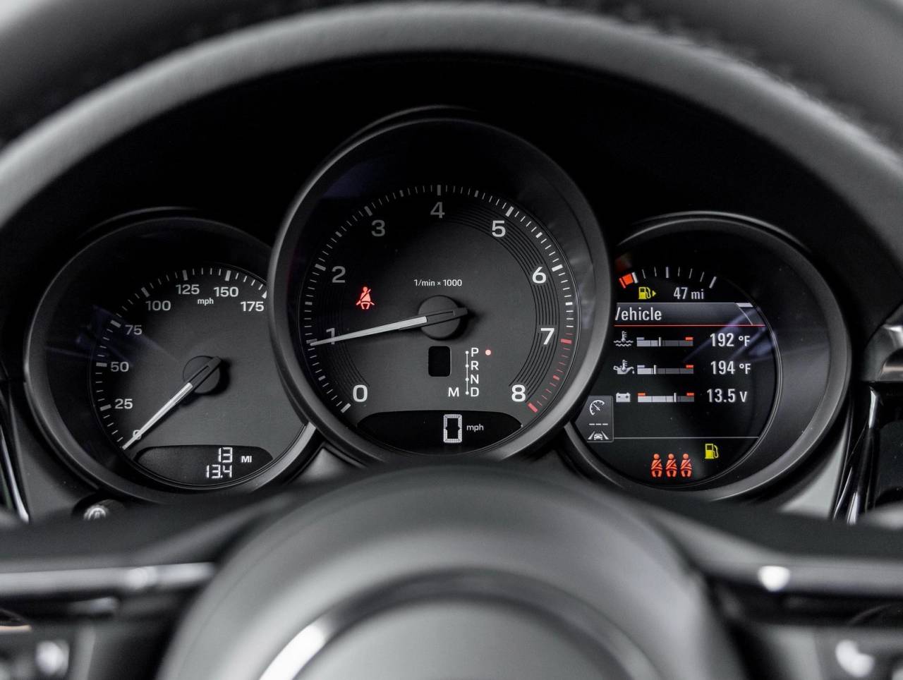 2025 Porsche Macan AWD
