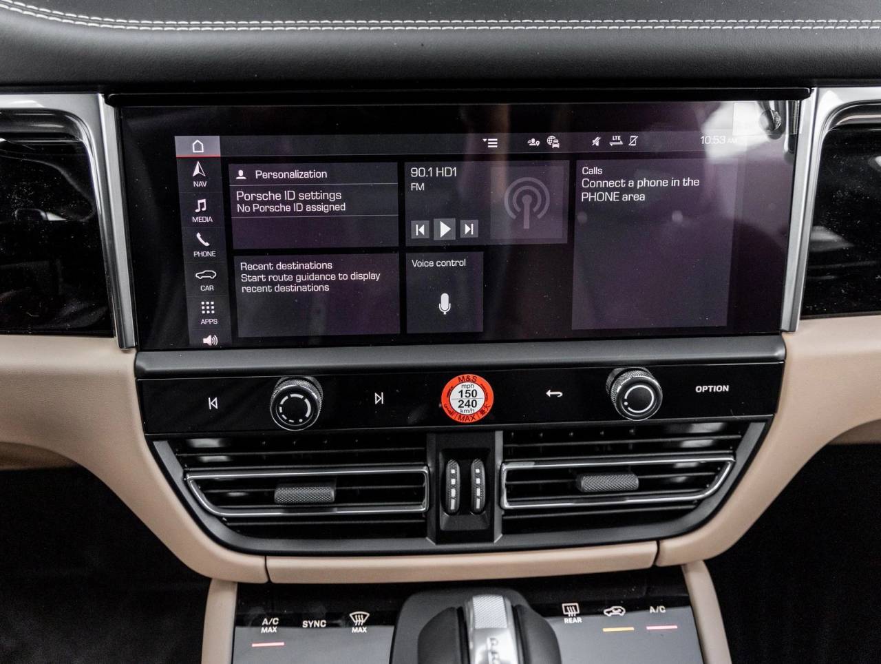 2025 Porsche Macan AWD