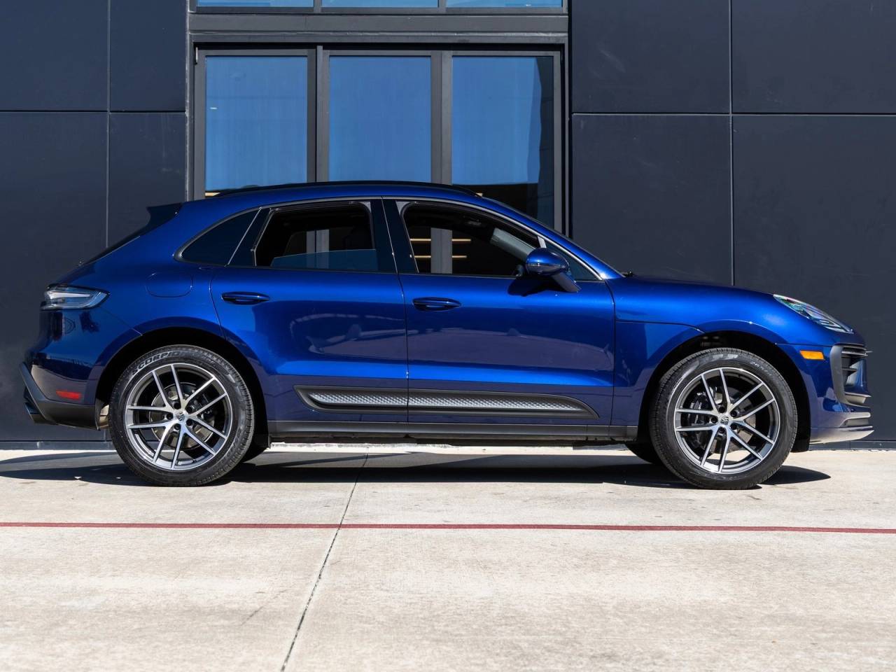 2025 Porsche Macan Macan
