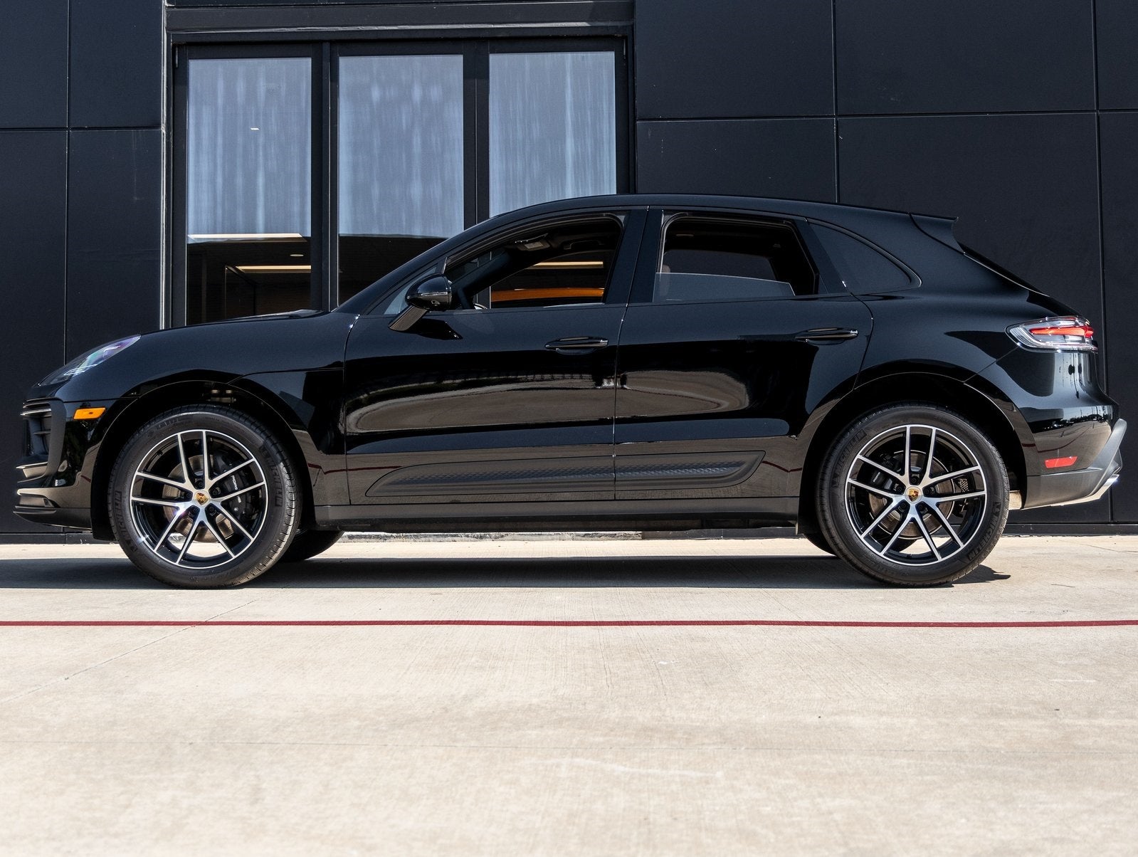 2025 Porsche Macan Macan