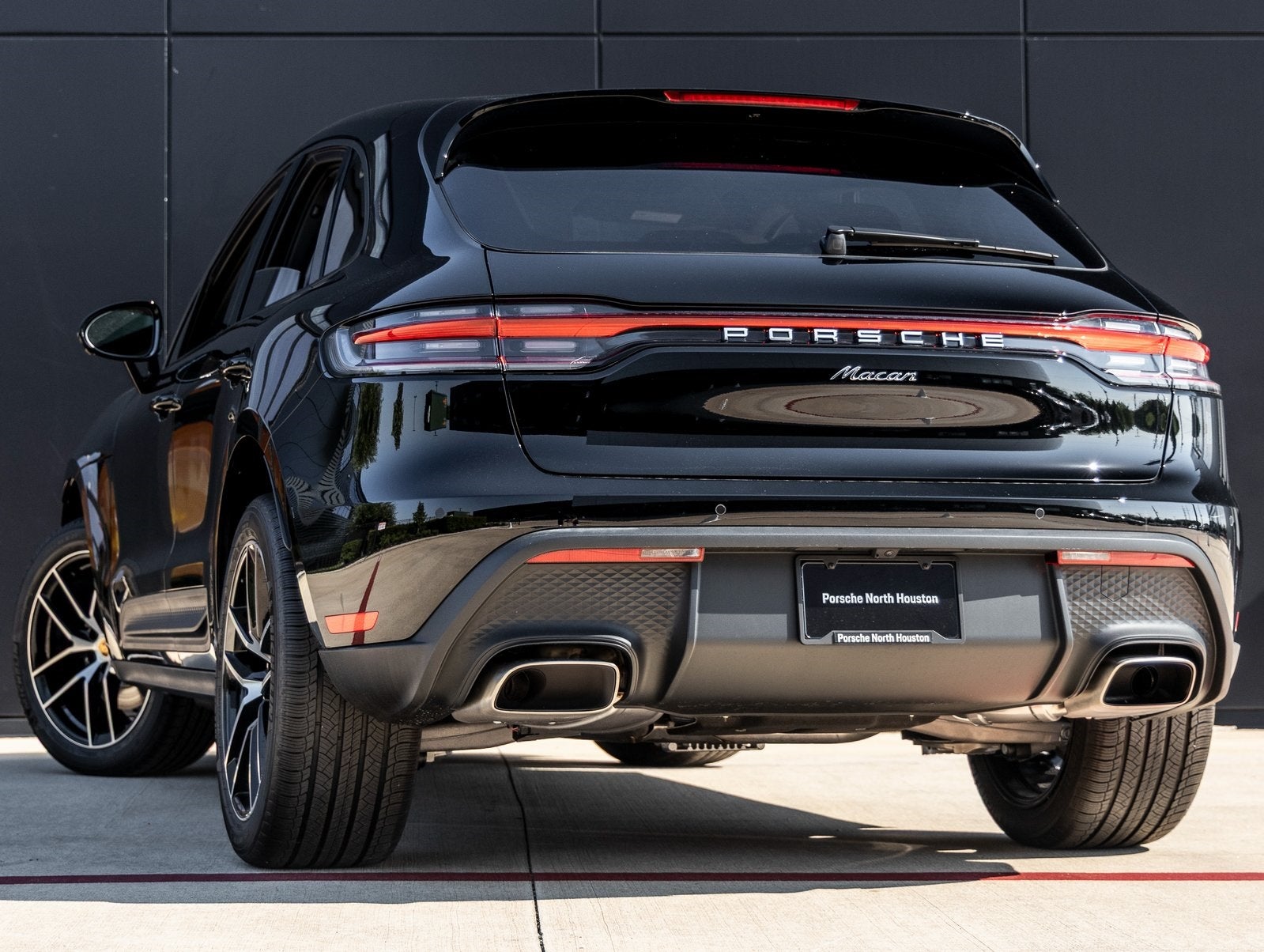 2025 Porsche Macan Macan