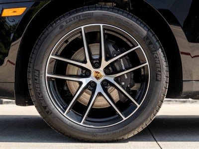 2025 Porsche Macan Macan