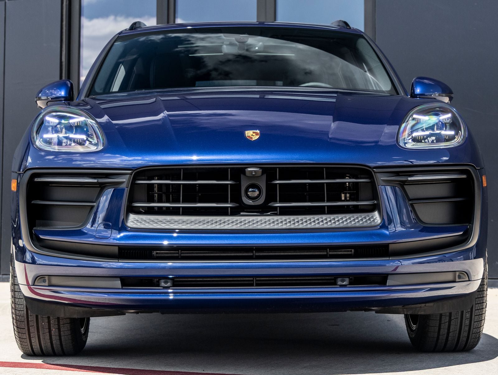 2026 Porsche Macan AWD