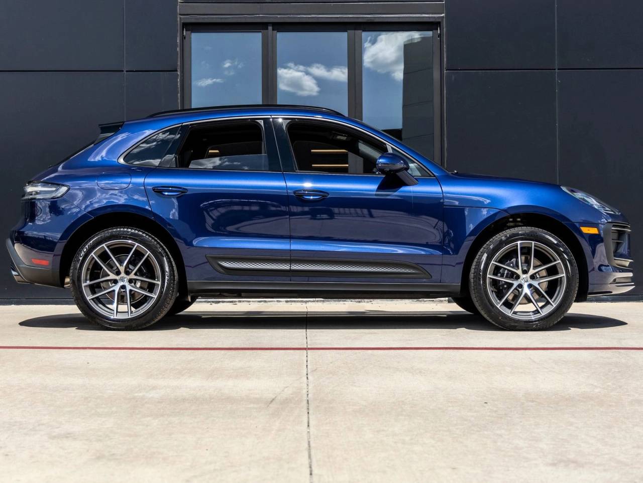 2026 Porsche Macan AWD