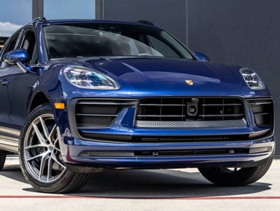 2026 Porsche Macan AWD