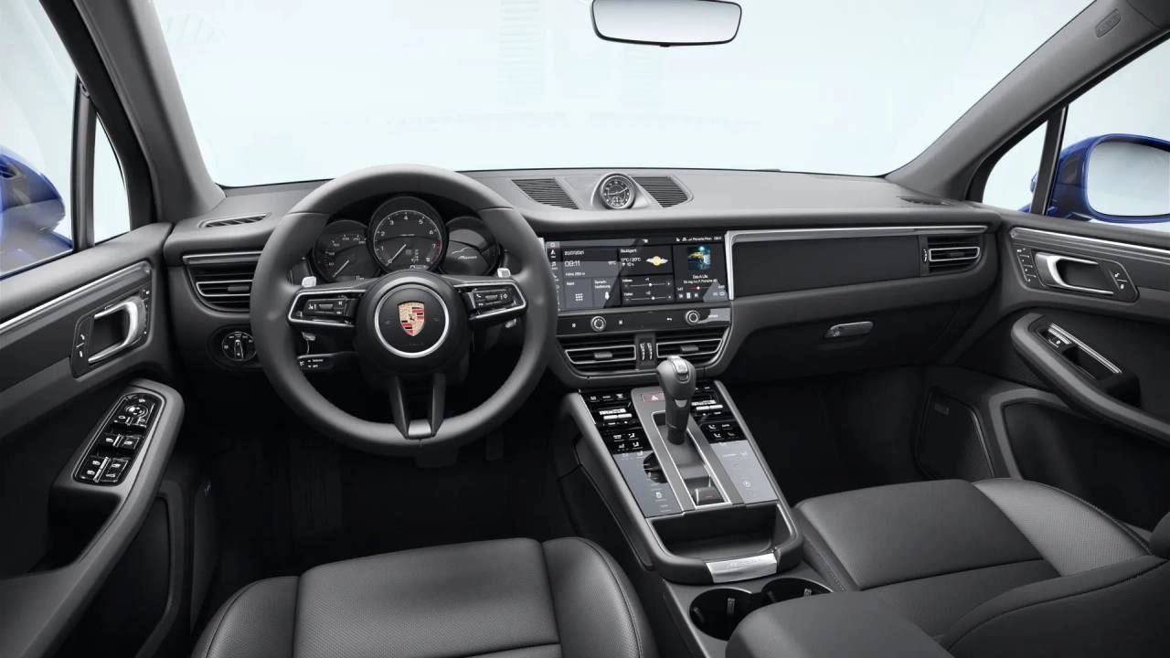 2026 Porsche Macan AWD