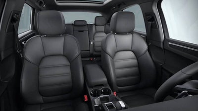 2026 Porsche Macan AWD