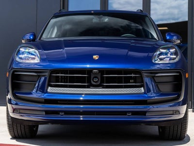 2026 Porsche Macan AWD
