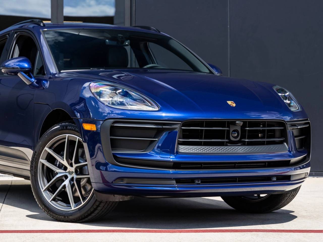 2026 Porsche Macan AWD