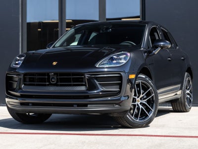 2026 Porsche Macan AWD