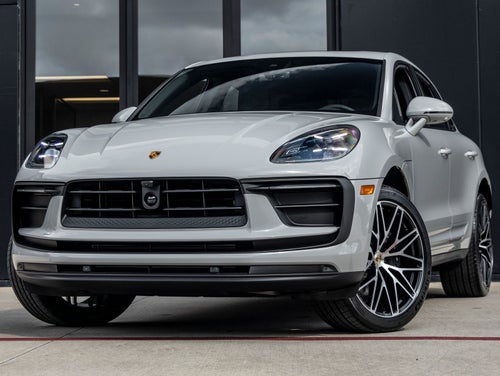 2026 Porsche Macan Base