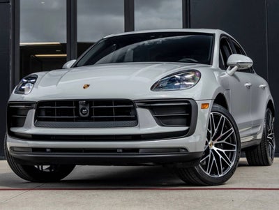 2026 Porsche Macan Base