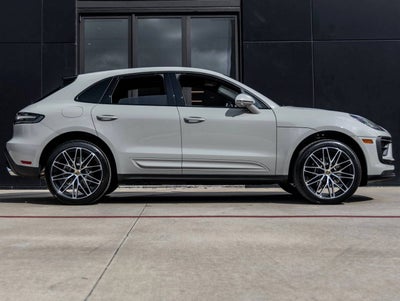 2026 Porsche Macan Base