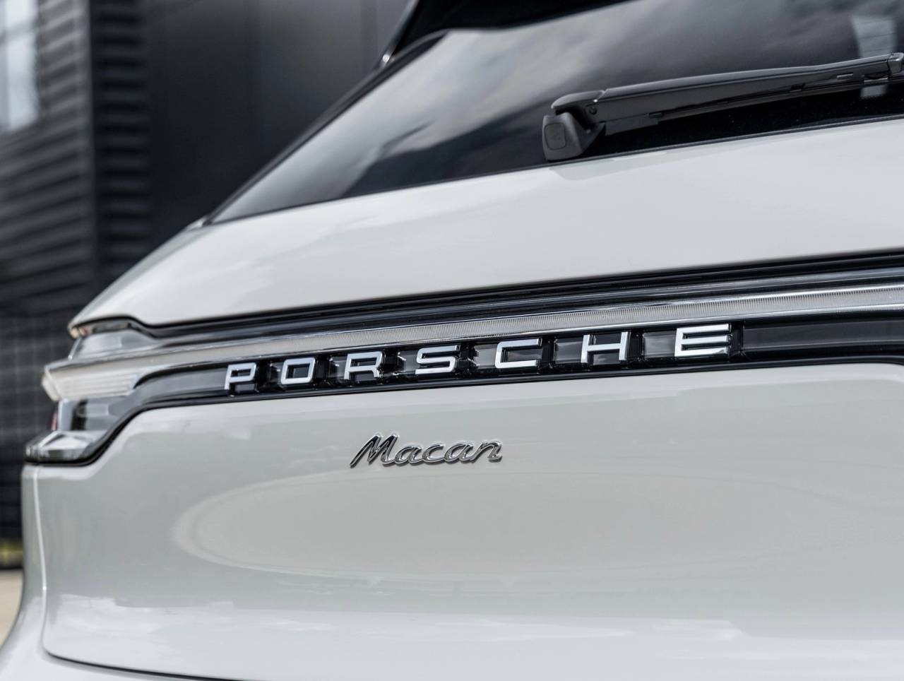 2026 Porsche Macan Base