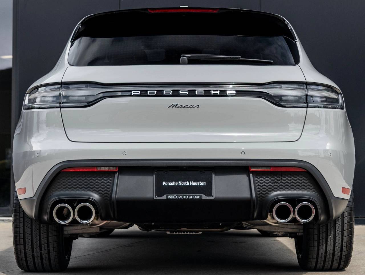 2026 Porsche Macan Base