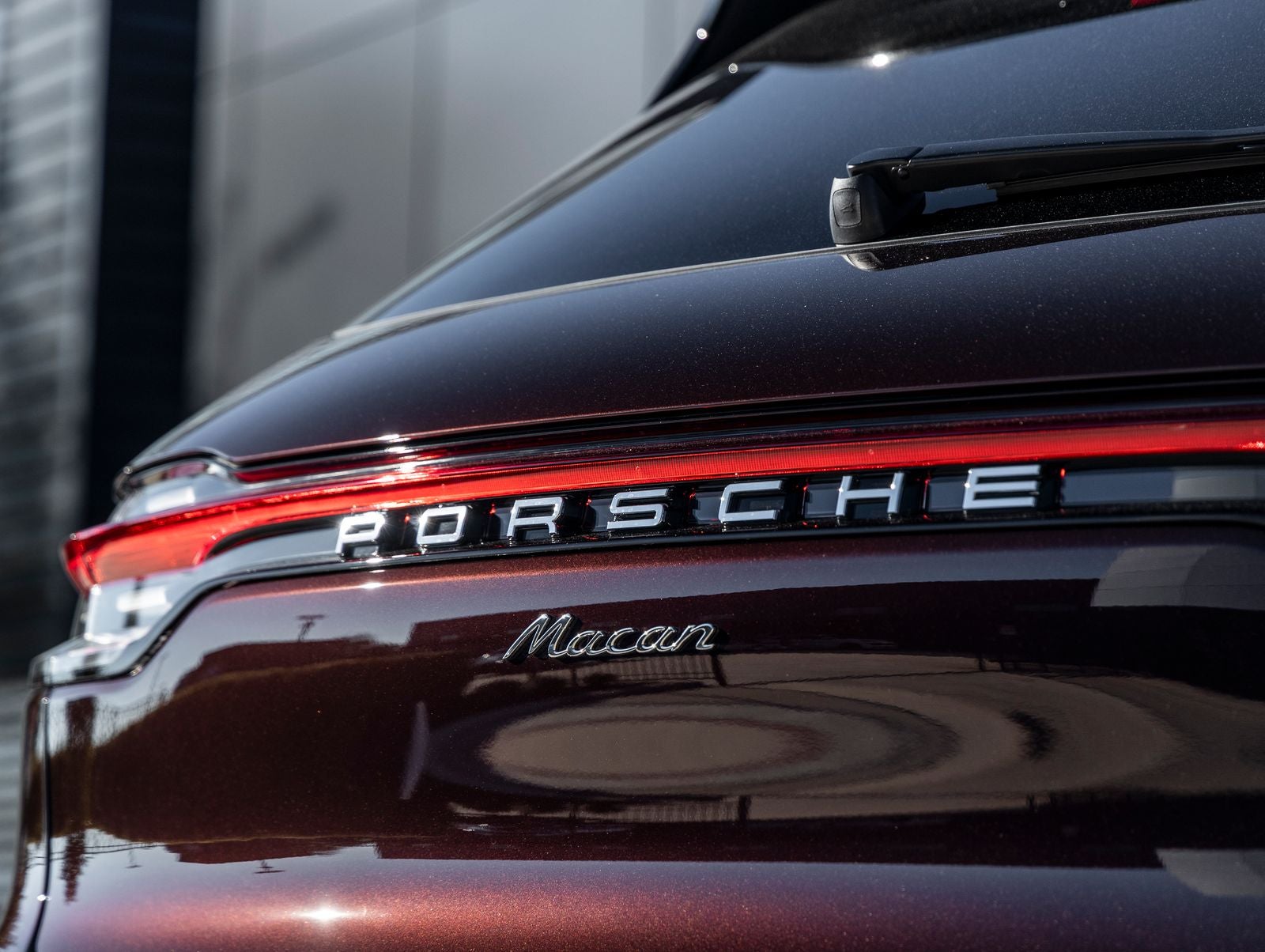 2026 Porsche Macan Base