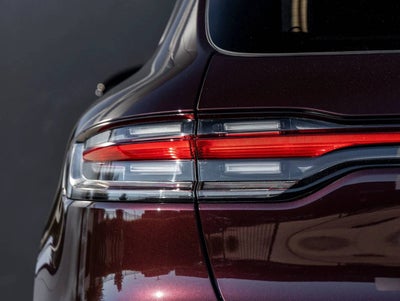 2026 Porsche Macan AWD