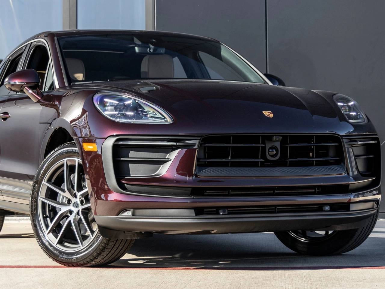 2026 Porsche Macan AWD