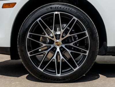 2026 Porsche Macan AWD