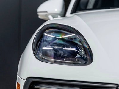 2026 Porsche Macan AWD