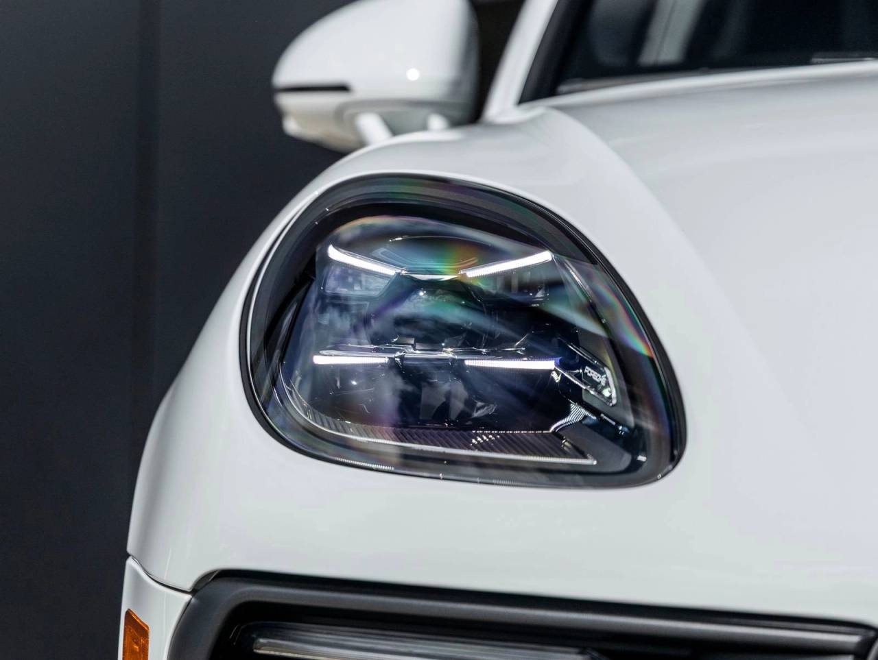 2026 Porsche Macan AWD