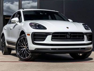 2026 Porsche Macan AWD