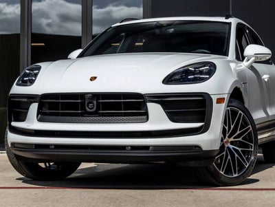 2026 Porsche Macan AWD