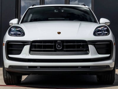 2026 Porsche Macan AWD