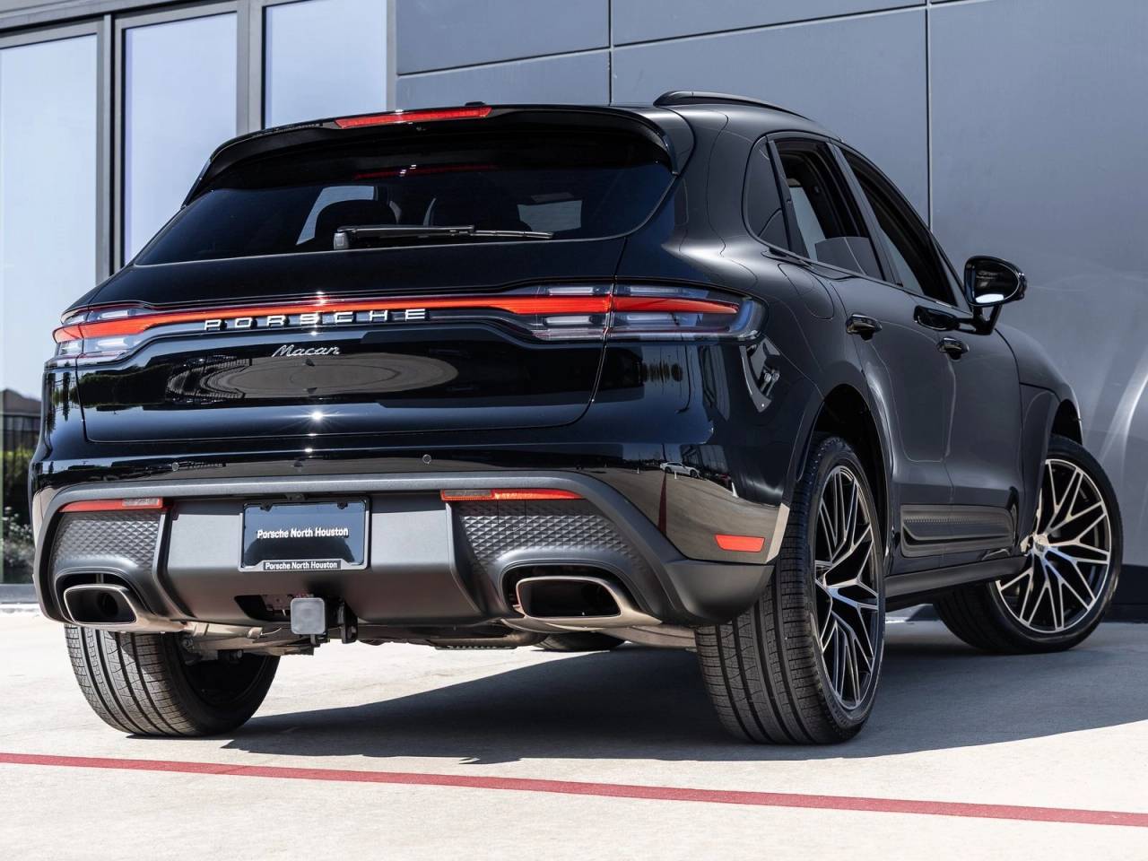 2026 Porsche Macan AWD