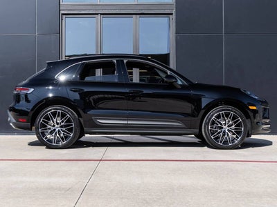 2026 Porsche Macan AWD