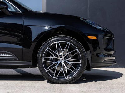 2026 Porsche Macan AWD
