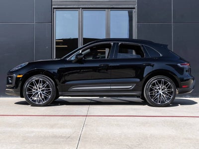 2026 Porsche Macan AWD