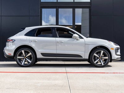 2026 Porsche Macan Macan