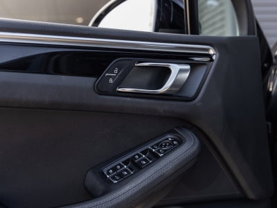 2021 Porsche Macan Macan